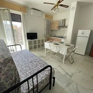 https://residenza-solaria.emilia-romagnahotels.net